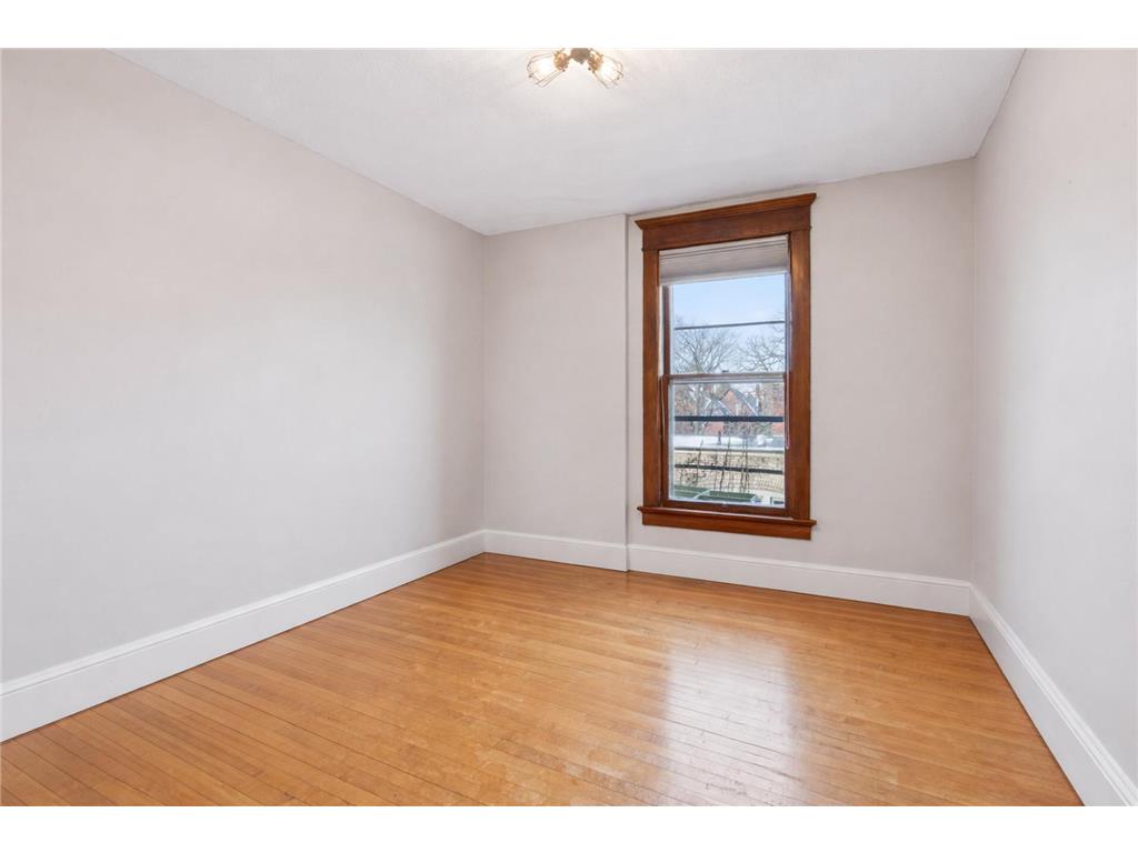 300 Marshall Avenue #6 Saint Paul MN 55102 7023807 image13