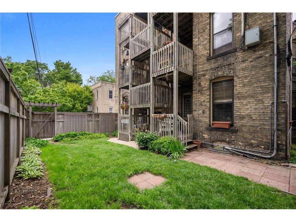 300 Marshall Avenue #6 Saint Paul MN 55102 7023807 image24