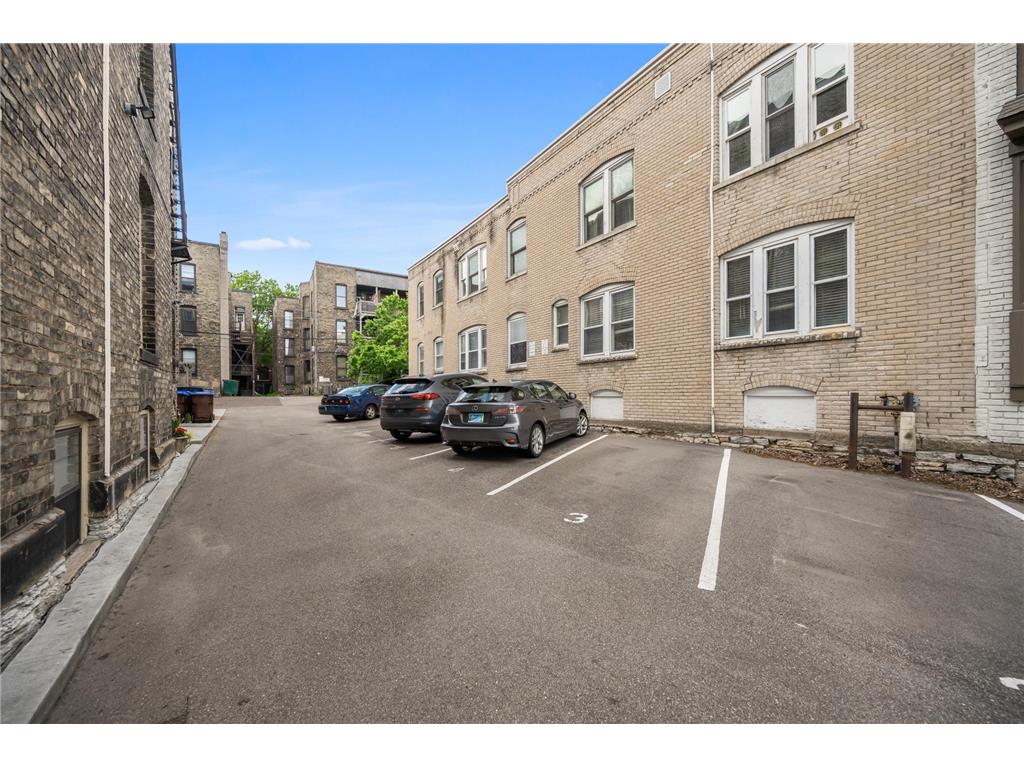 300 Marshall Avenue #6 Saint Paul MN 55102 7023807 image26