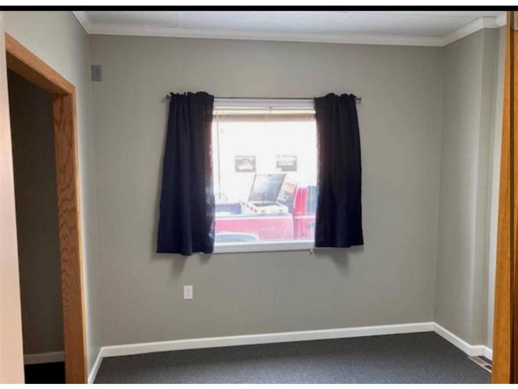 300 Pine Street Nicollet MN 56074 6683047 image11