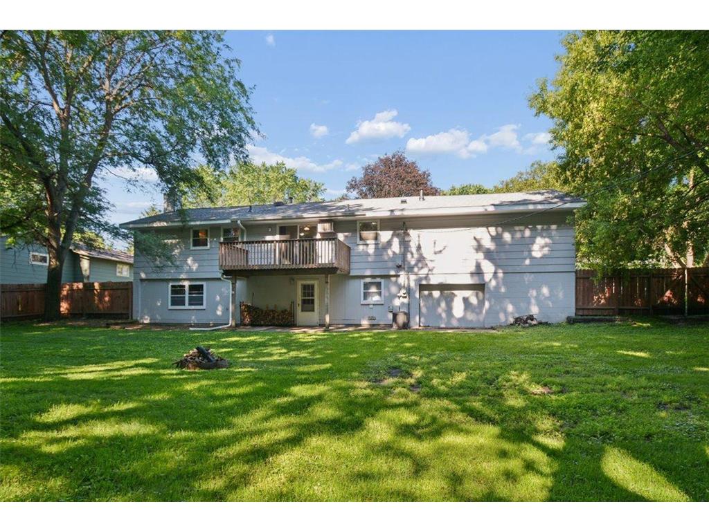 300 Quaker Lane N Plymouth MN 55441 7091645 image21