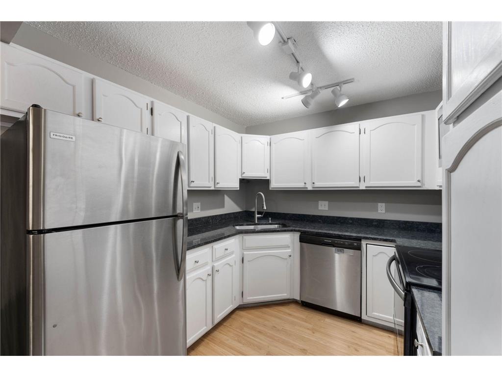 300 Shelard Parkway #209 Saint Louis Park MN 55426 7069098 image8