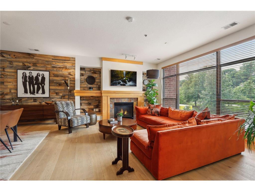 300 Spring Street Saint Paul MN 55102 - Mississippi 6570429 image1