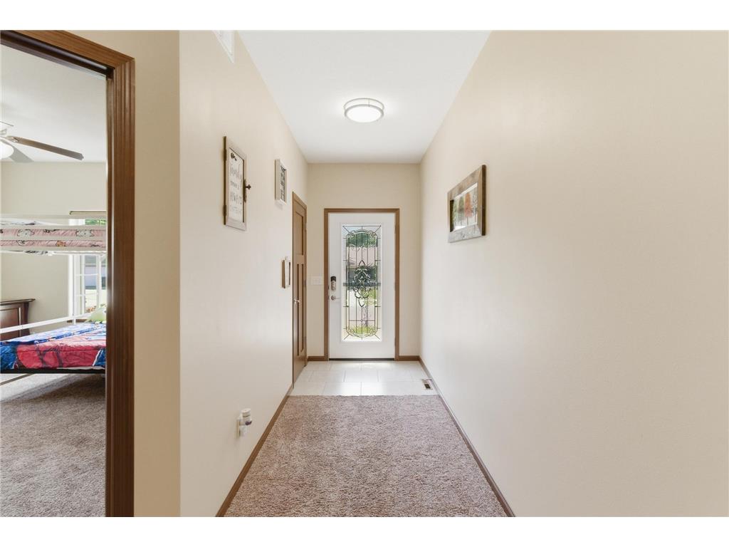 300 Tanager Road Mankato MN 56001 7086654 image10