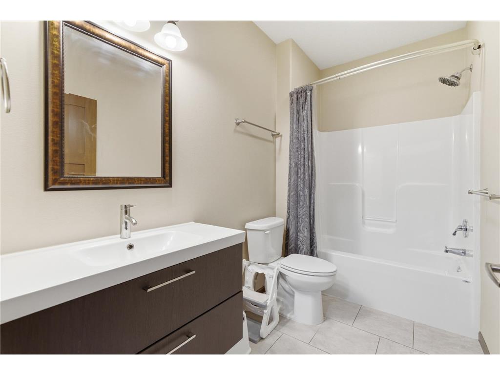 300 Tanager Road Mankato MN 56001 7086654 image12