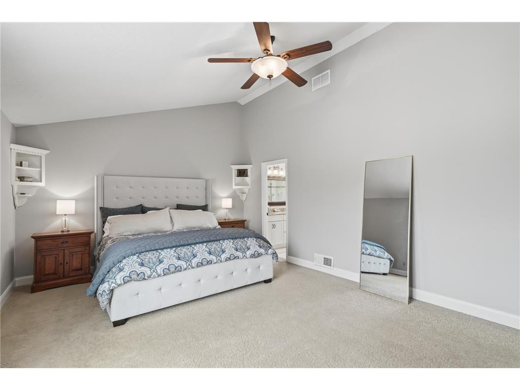 300 Trappers Pass Chanhassen MN 55317 7011304 image18