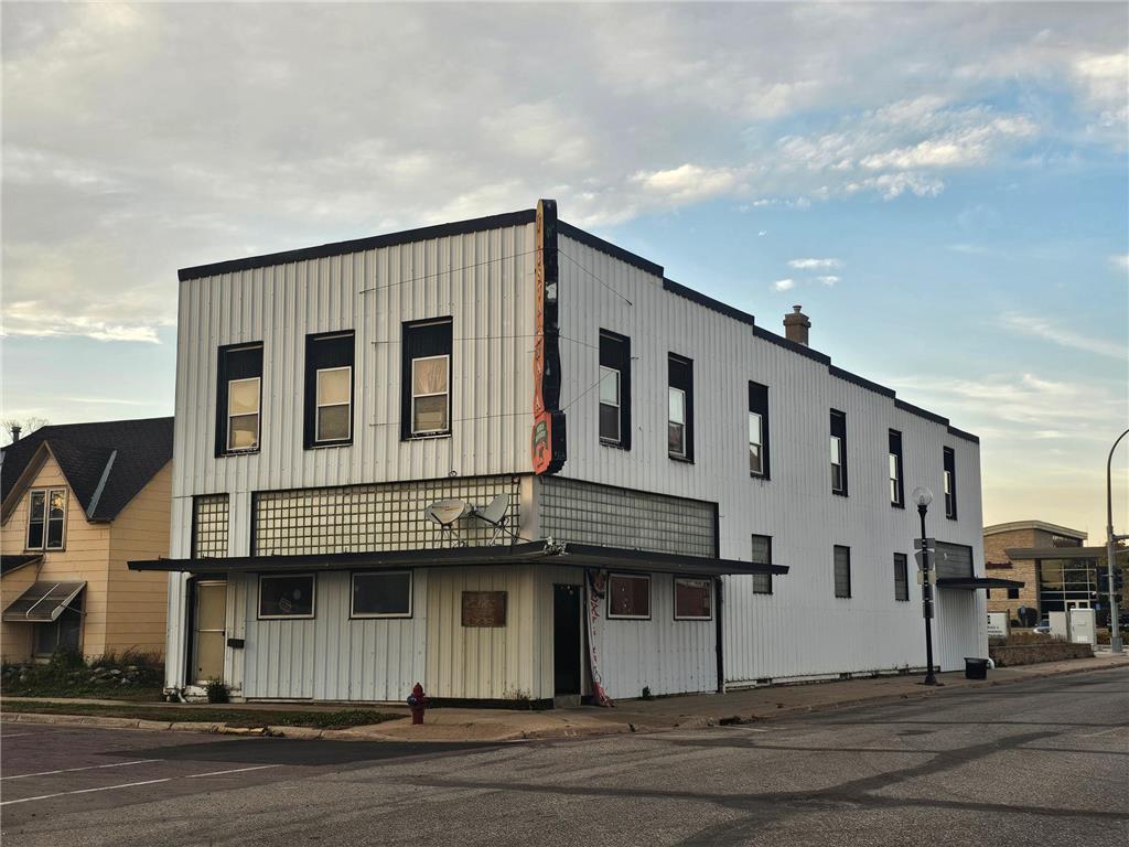 300 W Ashley Street Jackson MN 56143 6813991 image1