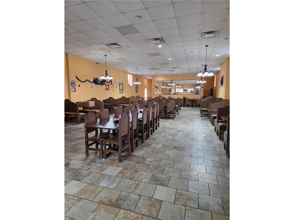 300 W Ashley Street Jackson MN 56143 6813991 image2