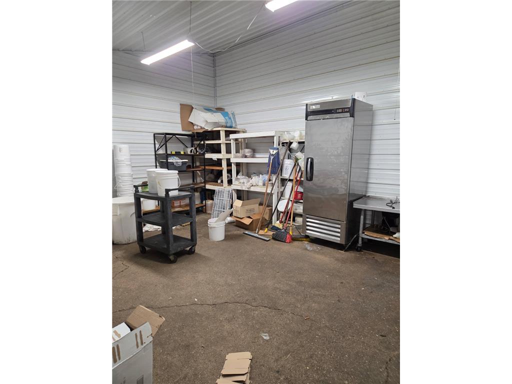 300 W Ashley Street Jackson MN 56143 6813991 image8