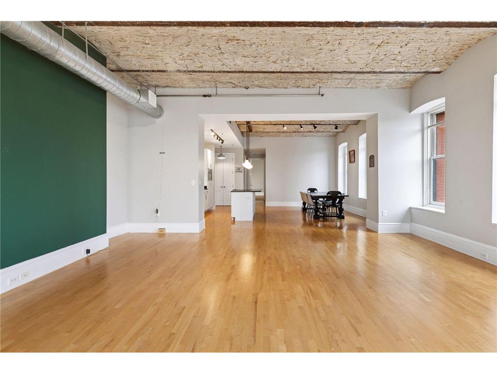 300 Wall Street #203 Saint Paul MN 55101 6812212 image4