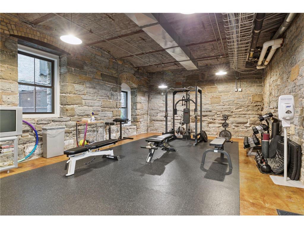 300 Wall Street #203 Saint Paul MN 55101 6812212 image41