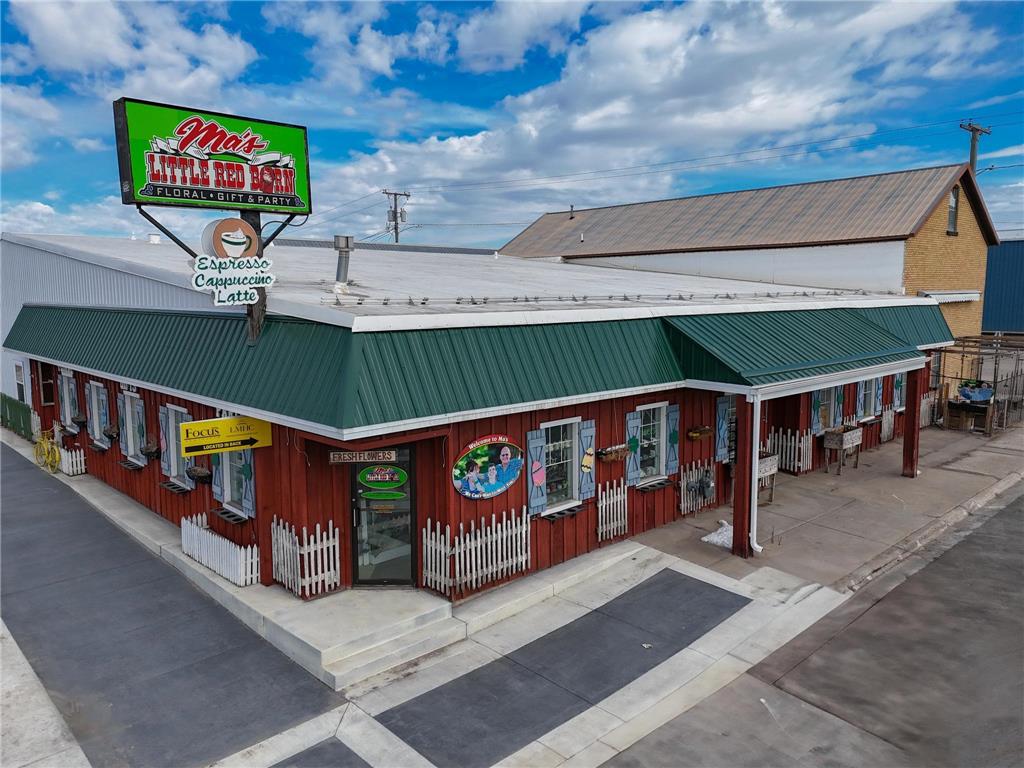 300 West Main St Perham MN 56573 7012037 image1