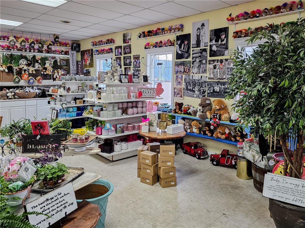 300 West Main St Perham MN 56573 7012037 image17