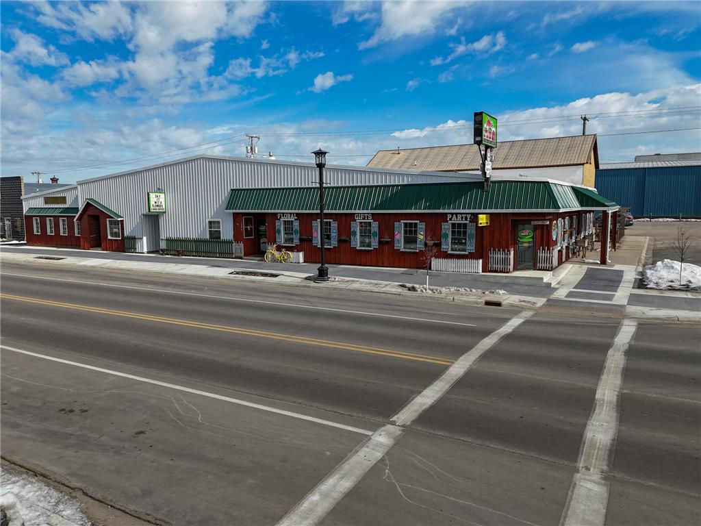 300 West Main St Perham MN 56573 7012037 image35