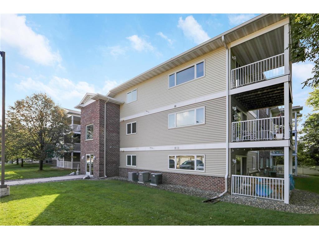 300 Whispering Lane #107 Hastings MN 55033 6604117 image1