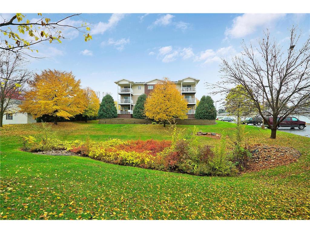 300 Whispering Lane 202, Hastings, MN, 55033 MLS 6452734 Edina Realty
