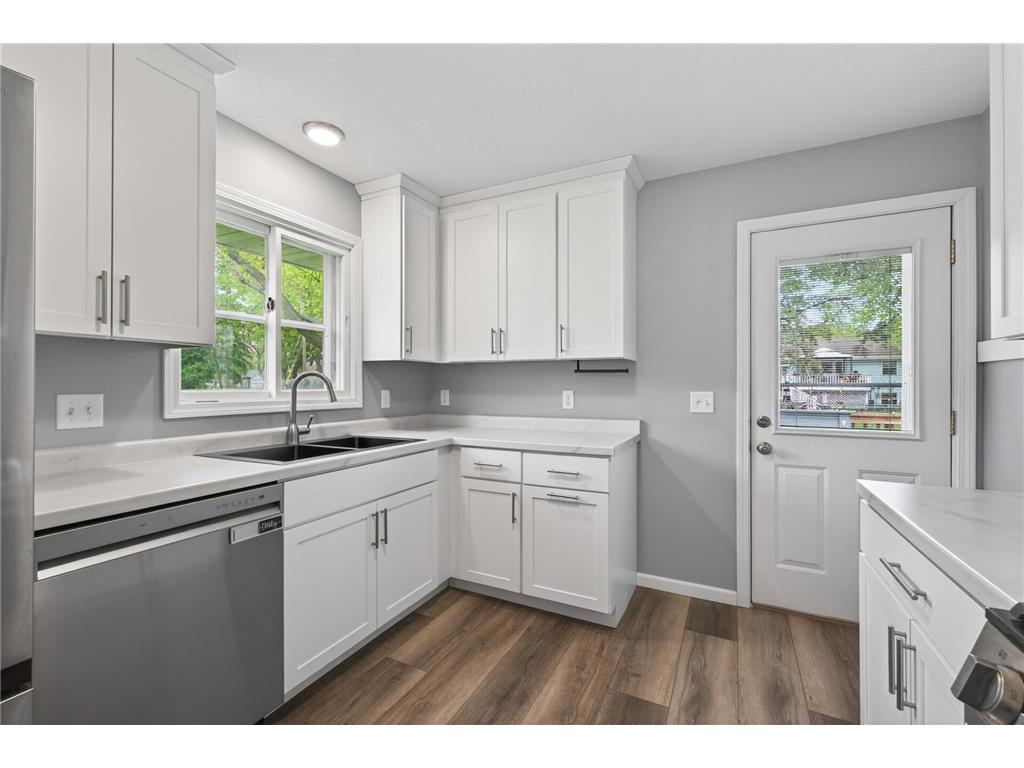 3000 Gettysburg Avenue N New Hope MN 55427 7071157 image1