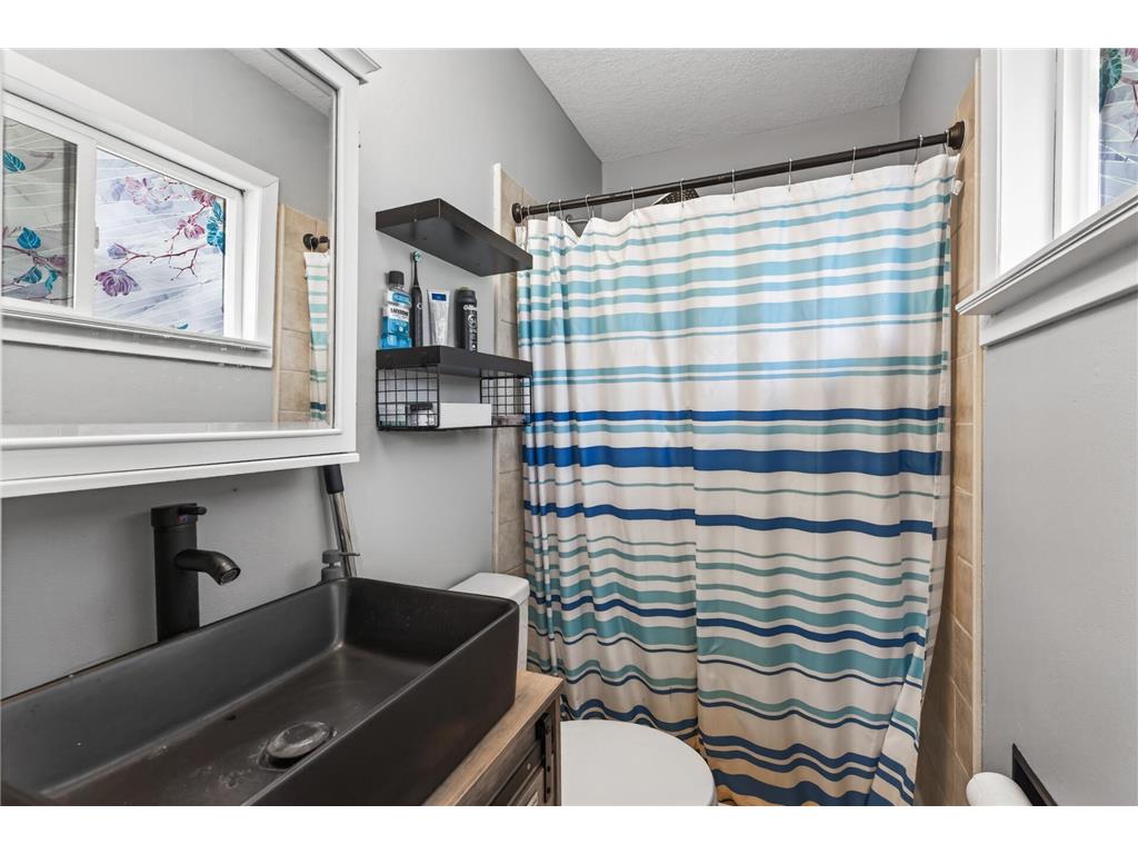 3000 Gettysburg Avenue N New Hope MN 55427 7071157 image20