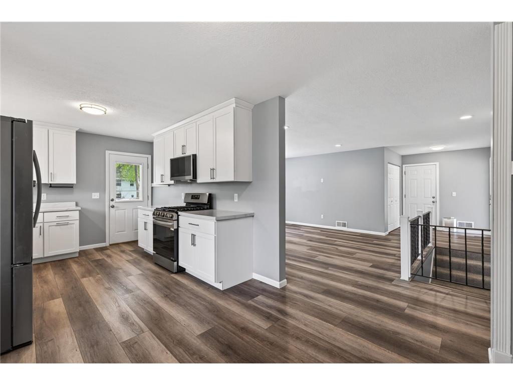 3000 Gettysburg Avenue N New Hope MN 55427 7071157 image4