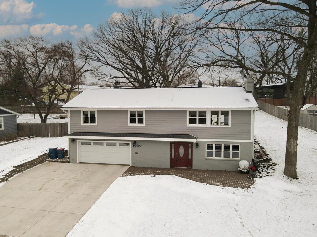 3000 Regent Avenue N Golden Valley MN 55422 6472330 image1