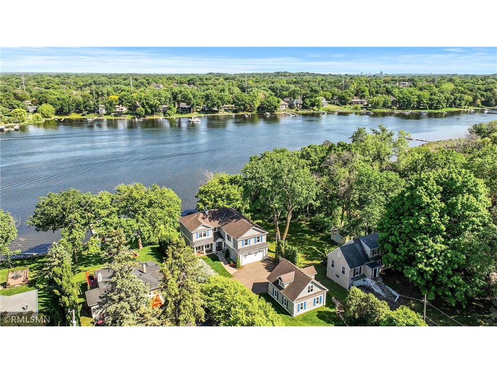 3000 W Owasso Boulevard Roseville MN 55113 - Owasso 6599857 image1