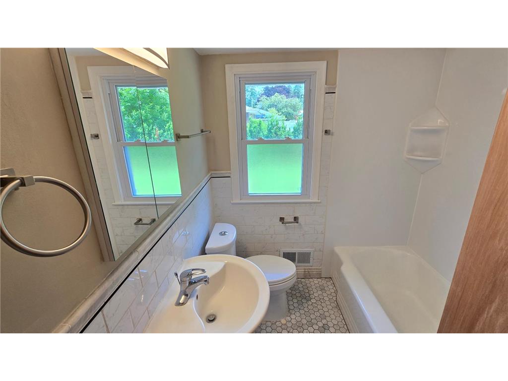 3001 29th Avenue NE Saint Anthony MN 55418 7098942 image22