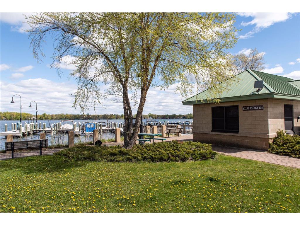 3001 Groveland School Road Minnetonka MN 55391 - Lake Minnetonka 7061050 image38