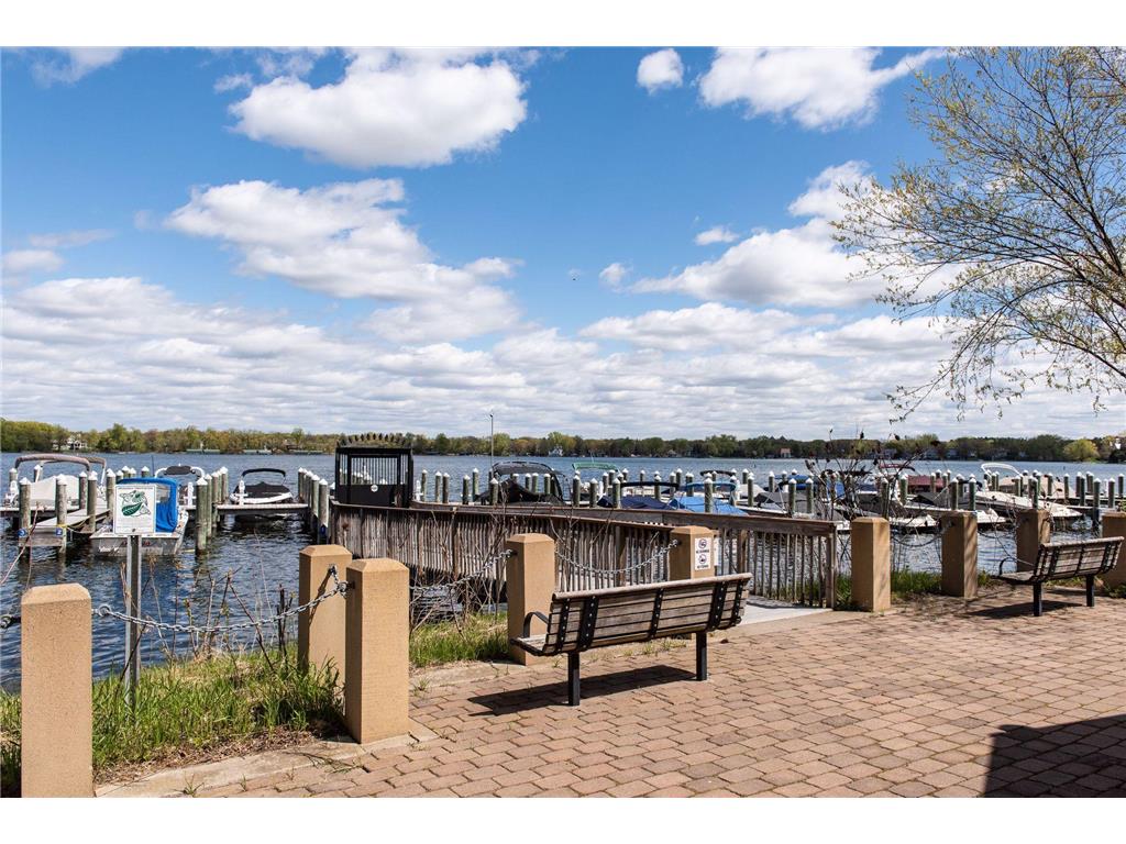 3001 Groveland School Road Minnetonka MN 55391 - Lake Minnetonka 7061050 image39