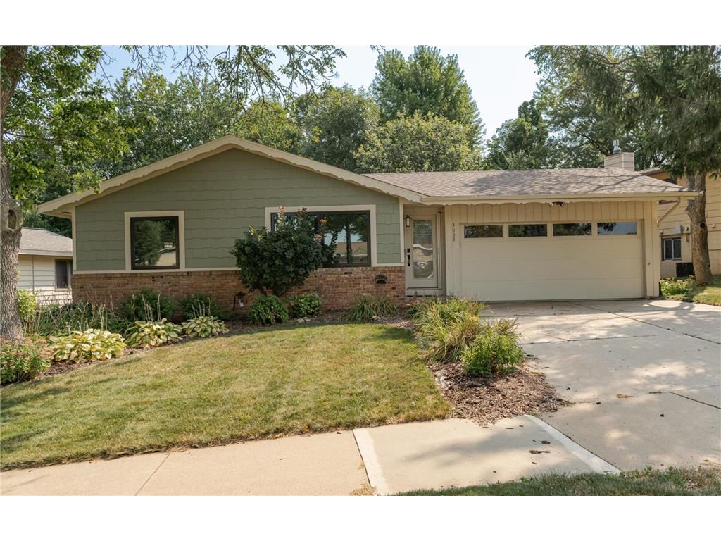 3002 8th Avenue NW Rochester MN 55901 6602031 image1