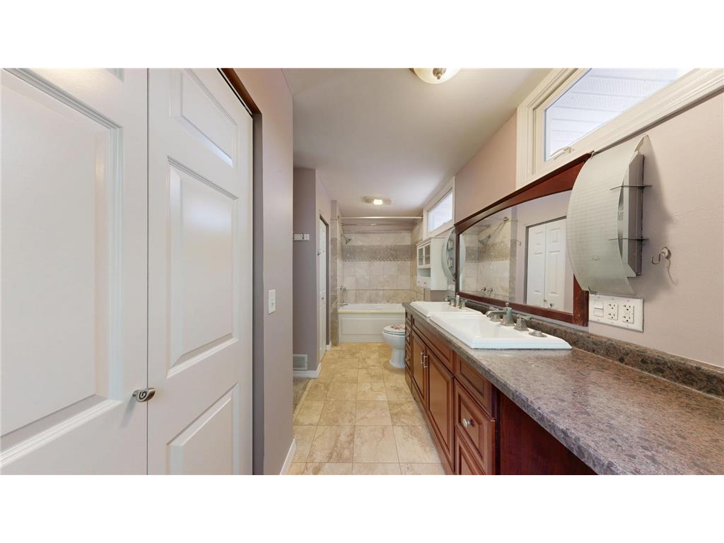 3003 Greenbrier Street Little Canada MN 55117 7014574 image7