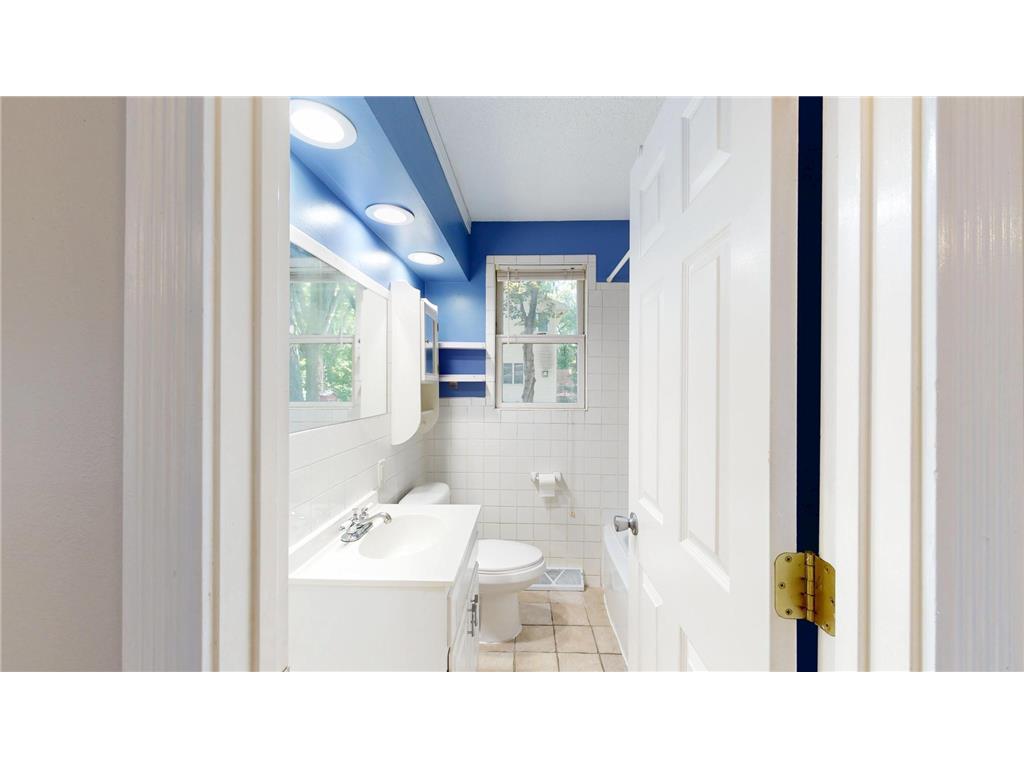 3003 Greenbrier Street Little Canada MN 55117 7014574 image8