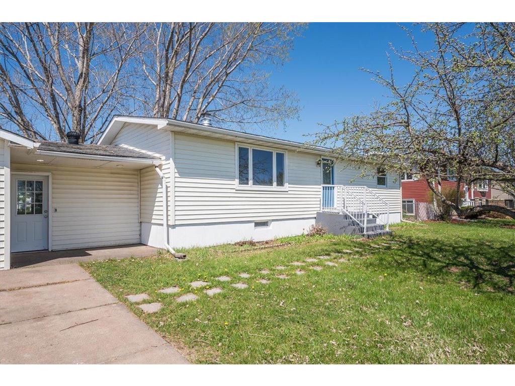 3003 Hammond Avenue Superior WI 54880 6724260 image1