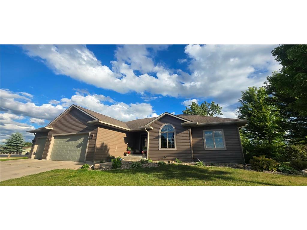 3003 Lake Chapeau Drive Albert Lea MN 56007 7100101 image2