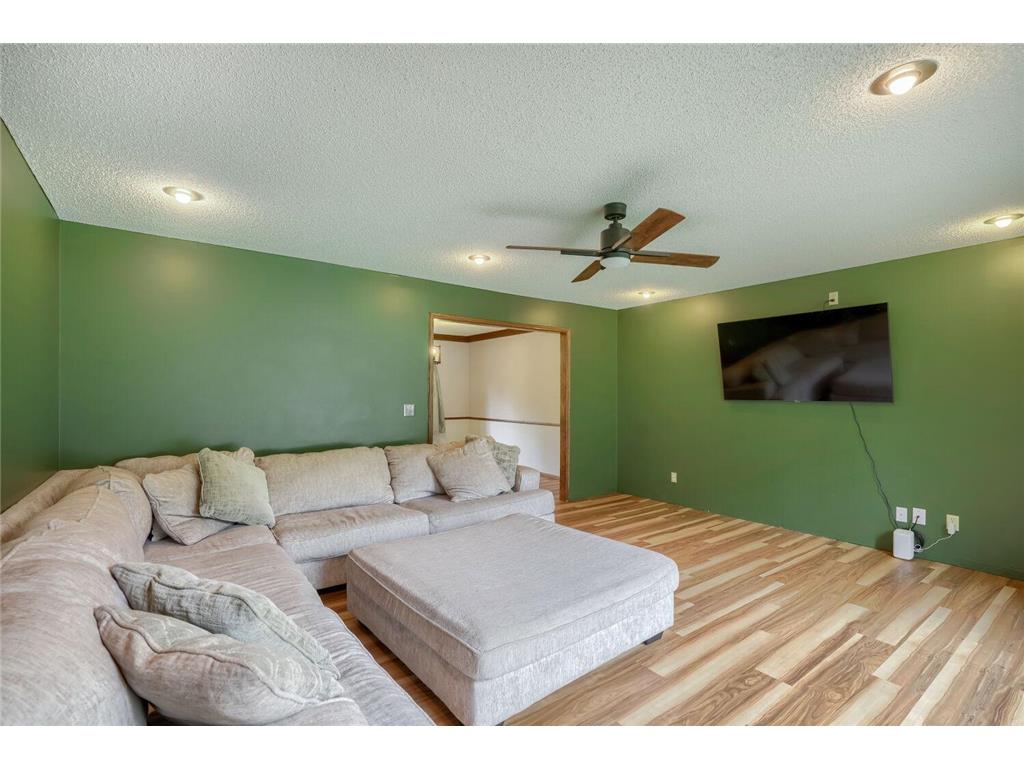 3005 Carlsbad Court Burnsville MN 55337 7098010 image19