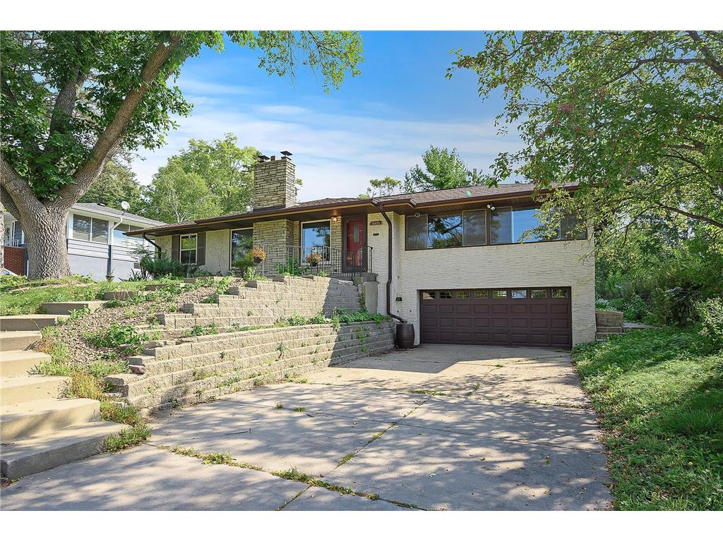 3005 NE Silver Lake Road Saint Anthony MN 55418 6239179 image1