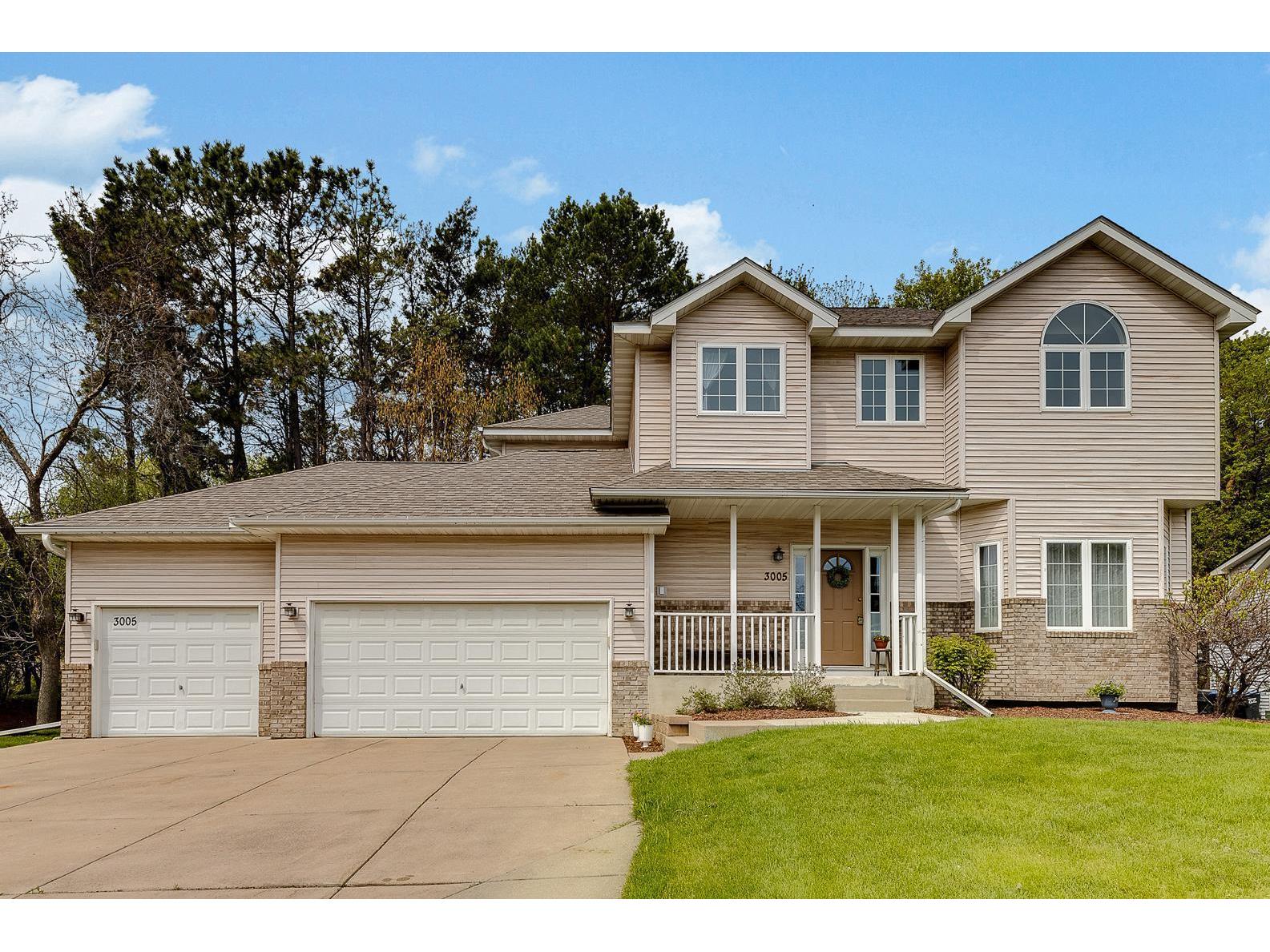 3005 S Owasso Boulevard W, Roseville, MN 55113 MLS 5736982 Edina Realty