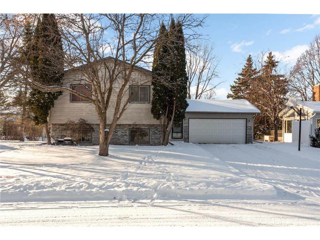 3007 Thunder Bay Road Little Canada MN 55117 6821846 image1