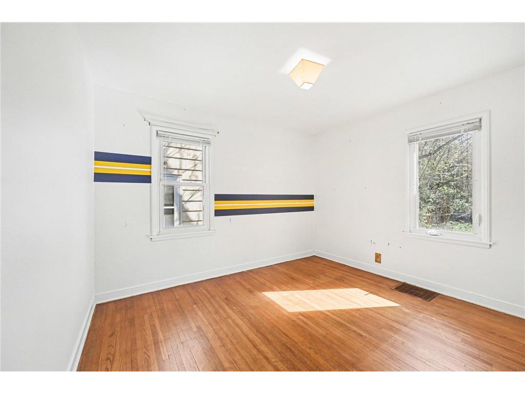 3008 Chowen Avenue N Robbinsdale MN 55422 7054971 image11