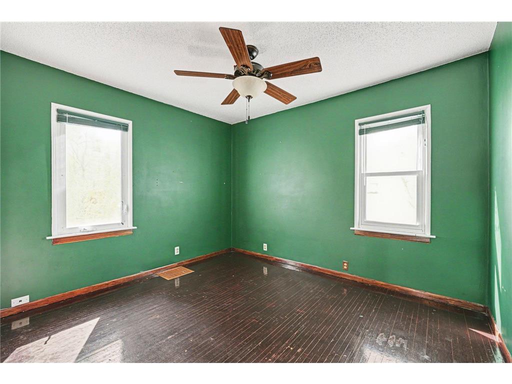 3008 Chowen Avenue N Robbinsdale MN 55422 7054971 image14