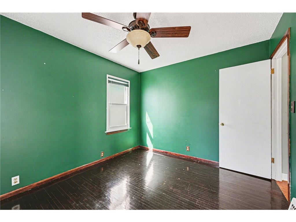 3008 Chowen Avenue N Robbinsdale MN 55422 7054971 image17