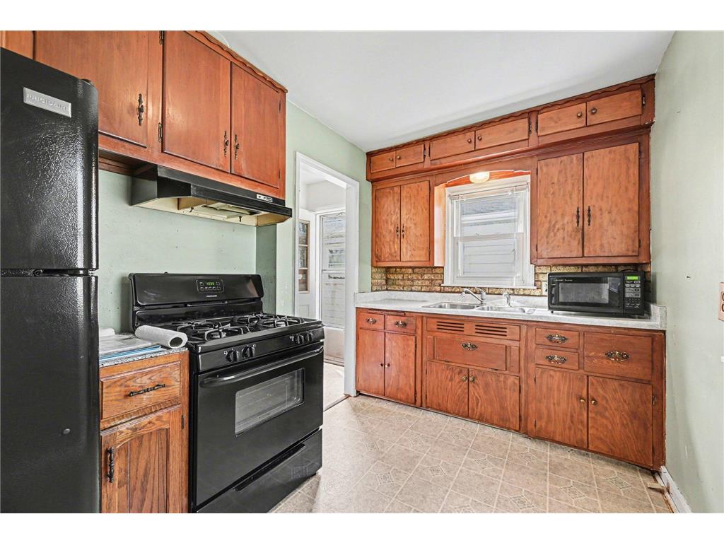 3008 Chowen Avenue N Robbinsdale MN 55422 7054971 image7