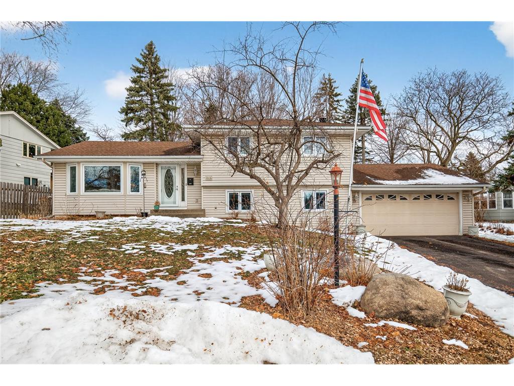 3008 E 125th Street Burnsville MN 55337 7007946 image1