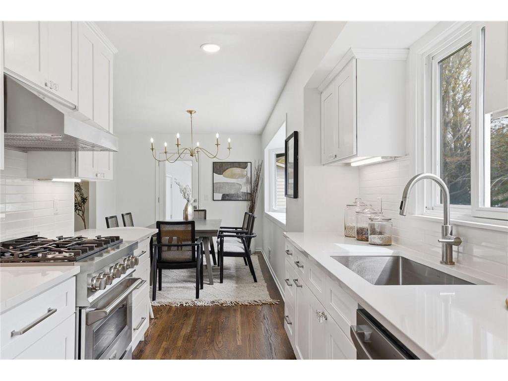 3009 W 100th Street Bloomington MN 55431 7074239 image16