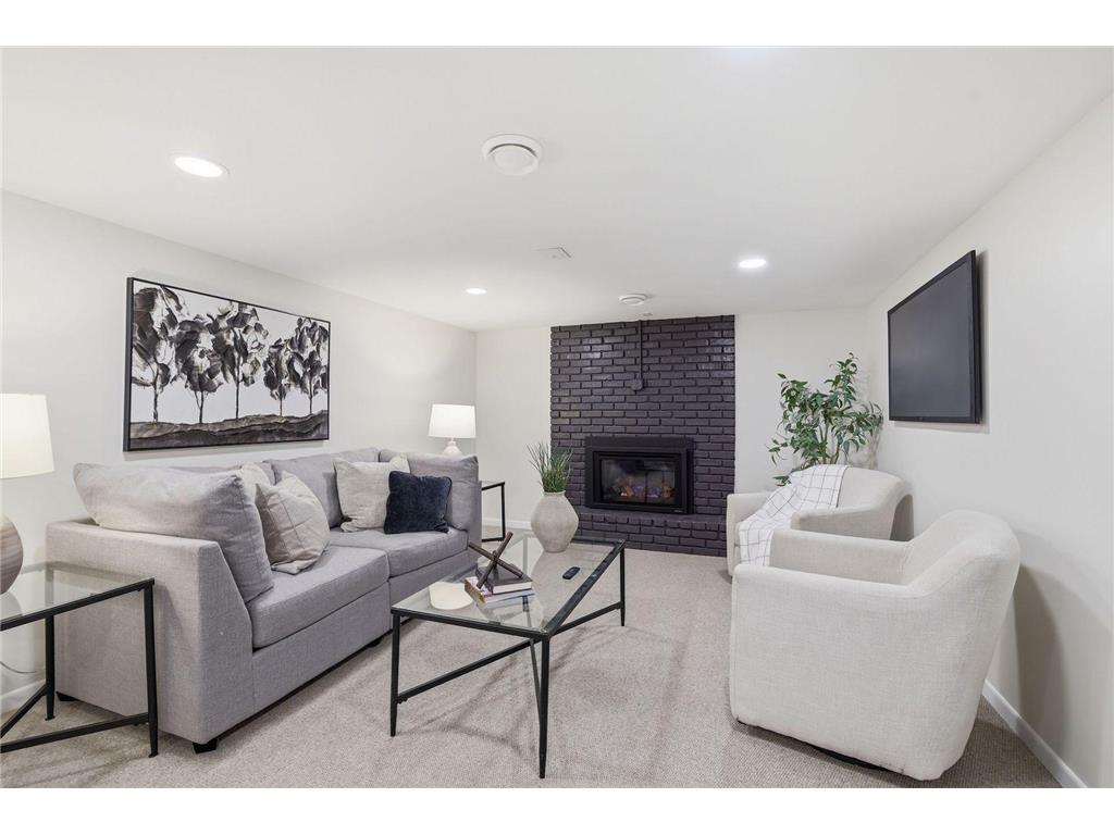 3009 W 100th Street Bloomington MN 55431 7074239 image27