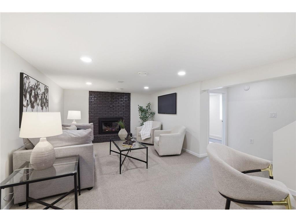 3009 W 100th Street Bloomington MN 55431 7074239 image28