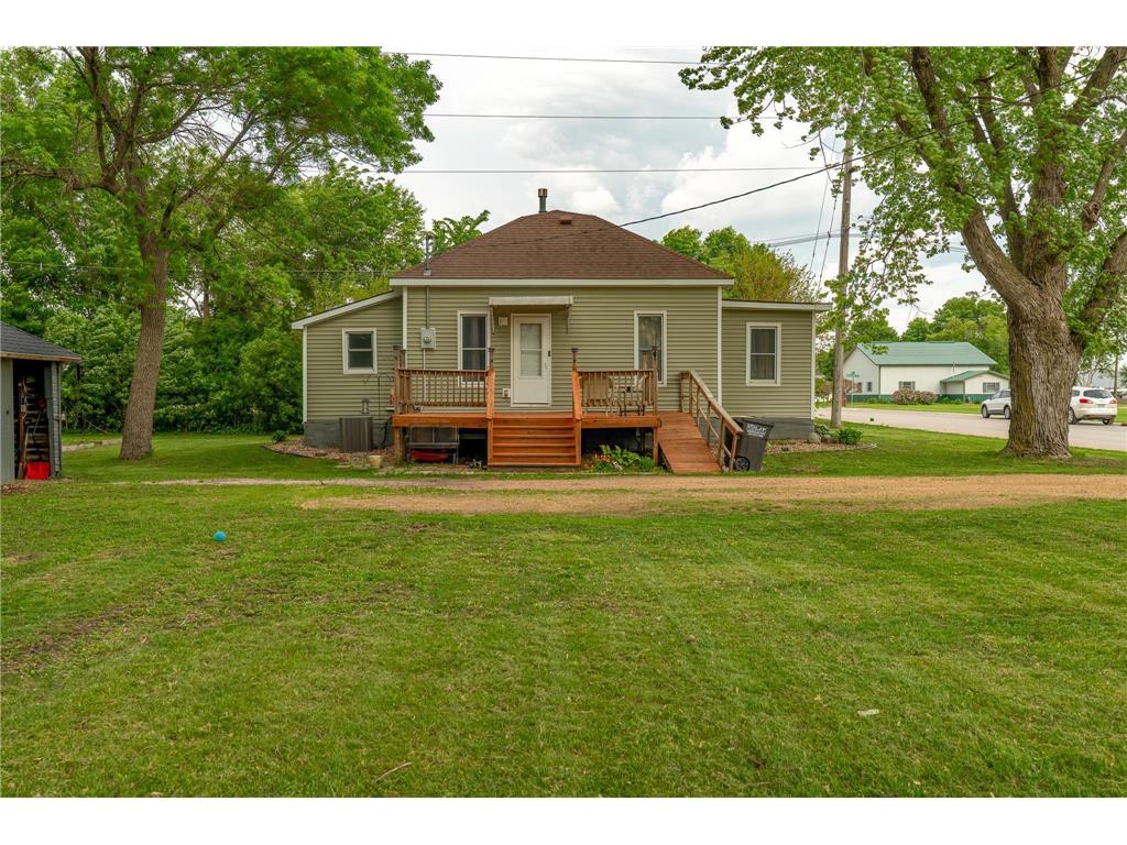 301 1st Street E Vernon Center MN 56090 6730415 image1