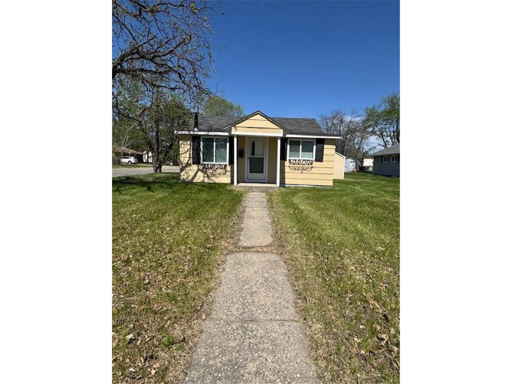 301 27th Street NE Bemidji MN 56601 6719517 image1