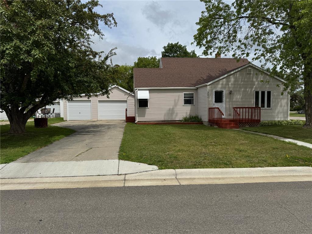 301 2nd Avenue SW Clearbrook MN 56634 6756601 image1