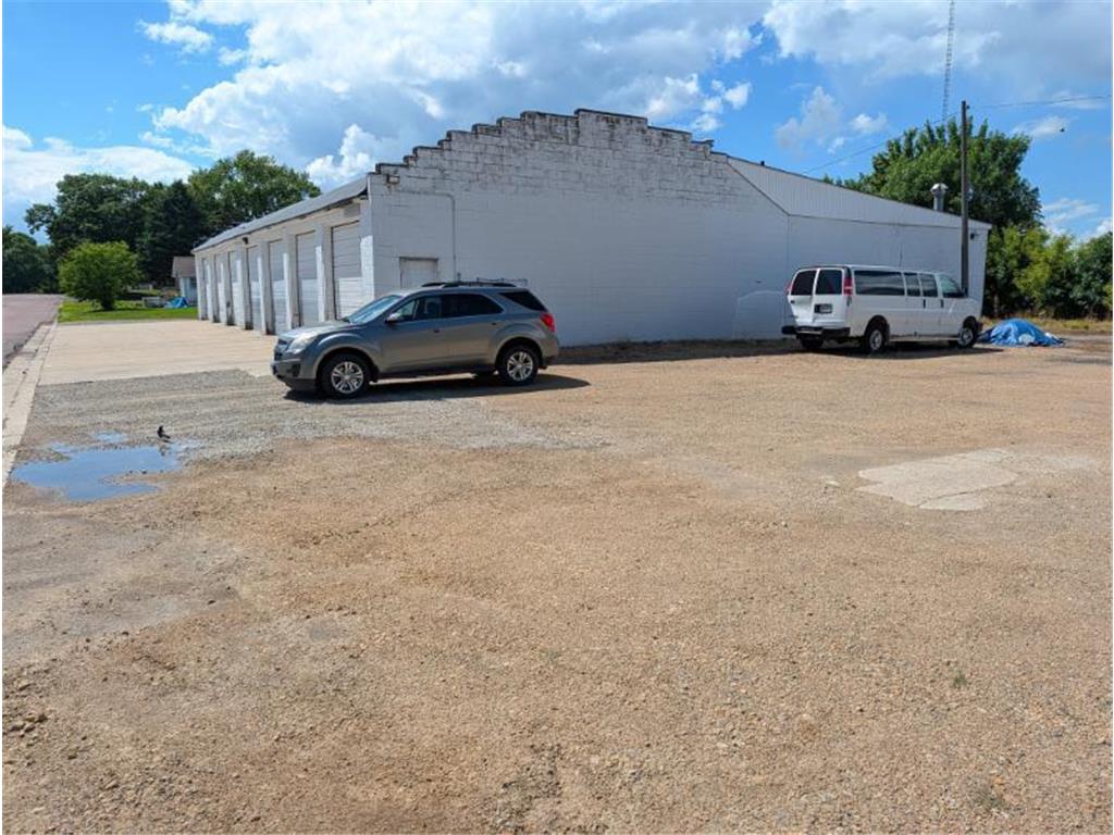 301 2nd Street NW Wells MN 56097 7095582 image5