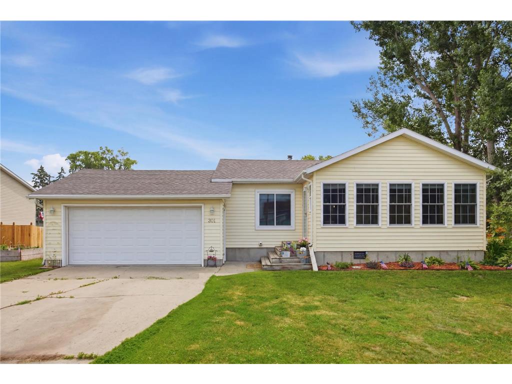 301 3rd Avenue N Casselton ND 58012 7099882 image1